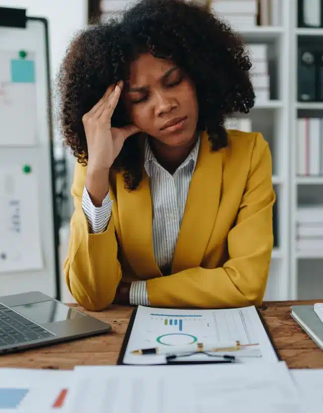 burnout-african-american-business-woman-in-stress